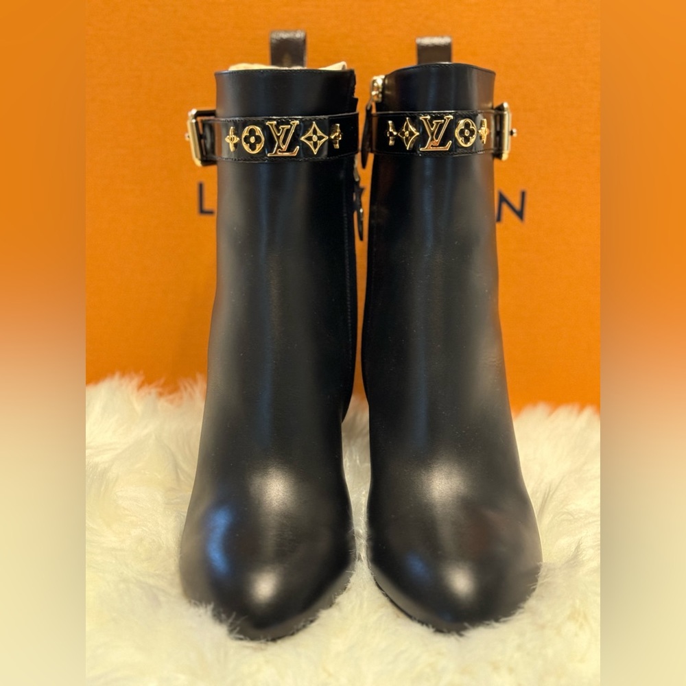 Louis Vuitton Ankle boots